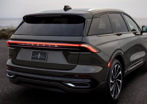 The rear of a 2024 Lincoln Black Label Nautilus® SUV displays full LED rear lighting. | Beck Lincoln in Palatka FL